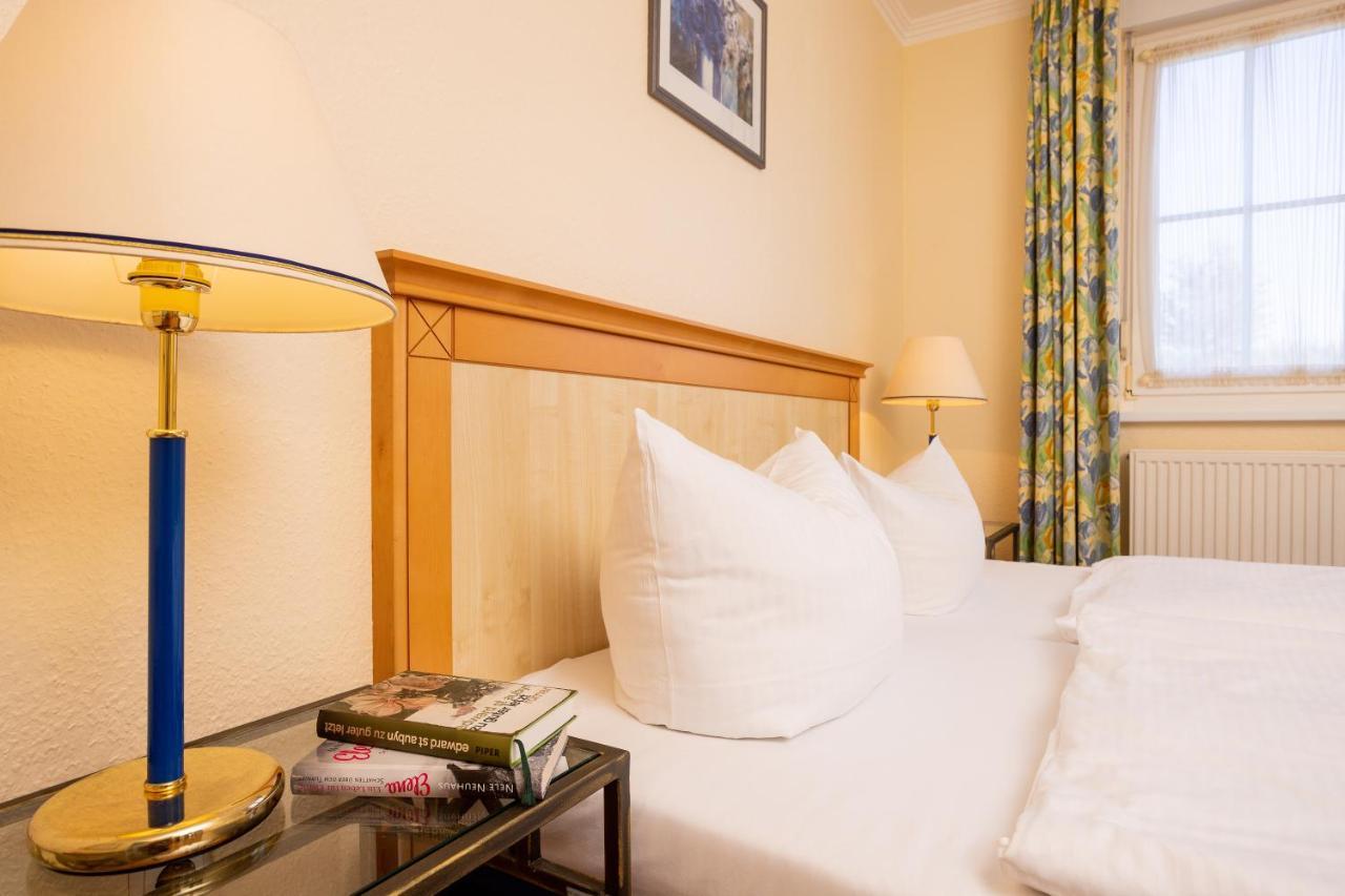 Ferienapartment-Ruegen Neddesitz エクステリア 写真